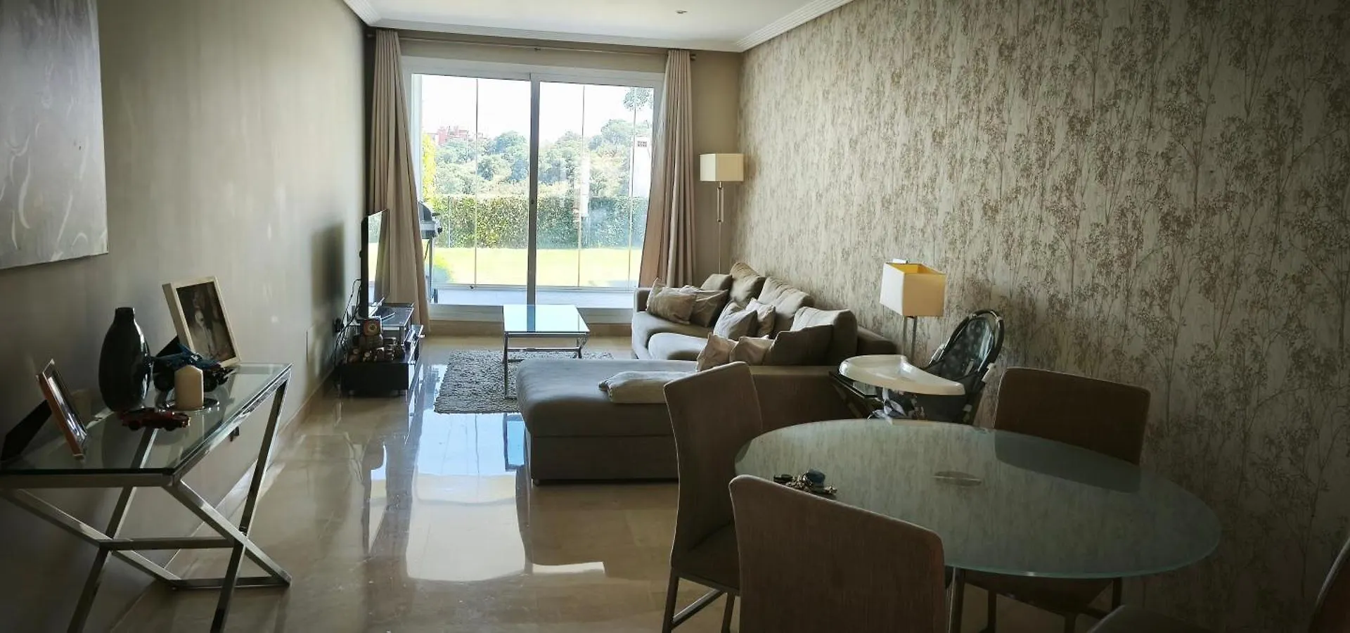 アパート 2 Bedroom Apartment, La Mairena, Near Marbella Ojén